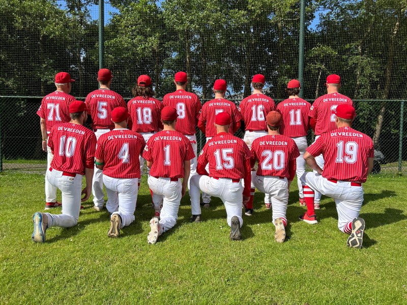 red caps shirt sponsor eerste