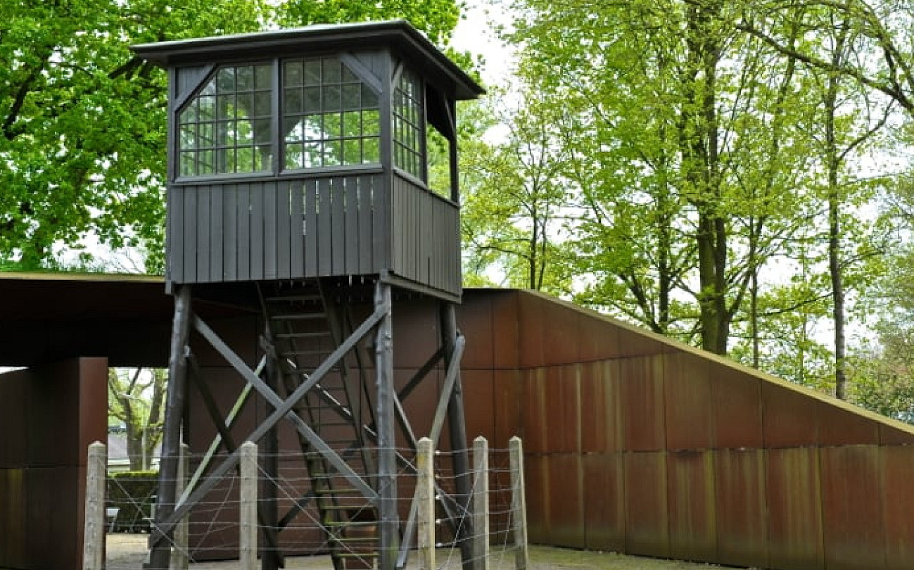 creator: gd jpeg v1.0 (using ijg jpeg v62), quality = 95